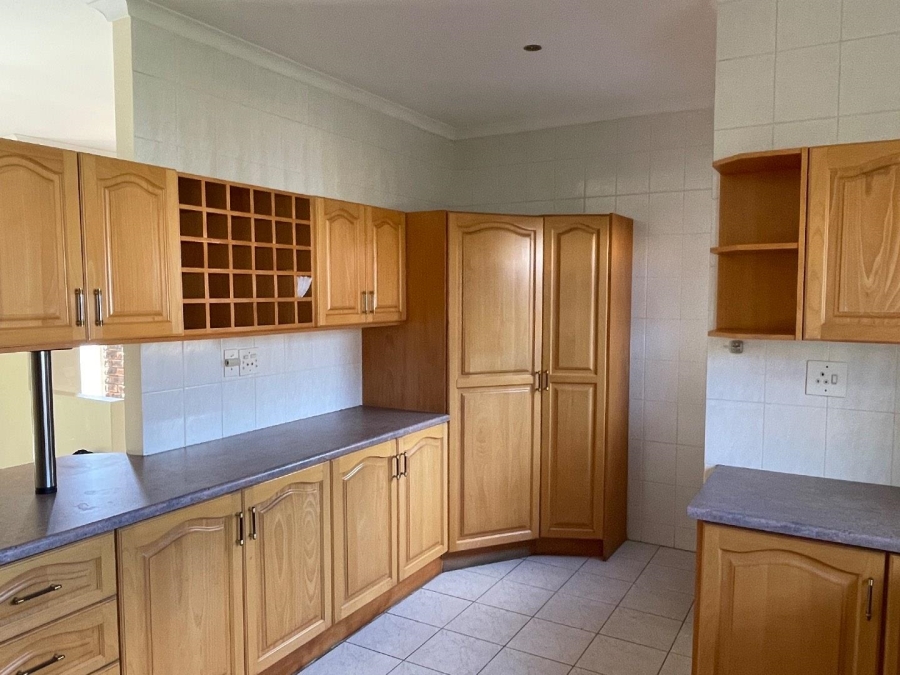To Let 2 Bedroom Property for Rent in Kenridge Western Cape